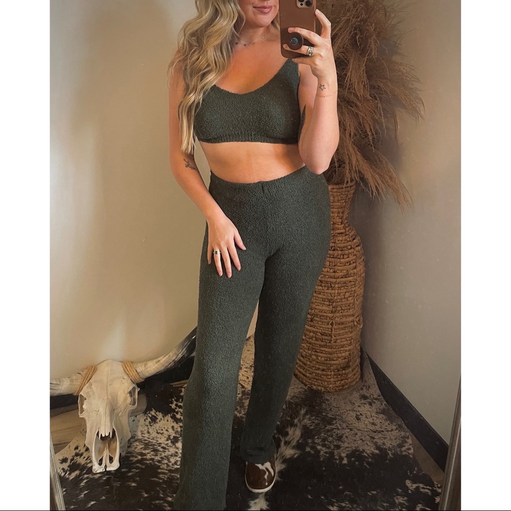 Women’s Olive Lounge Set